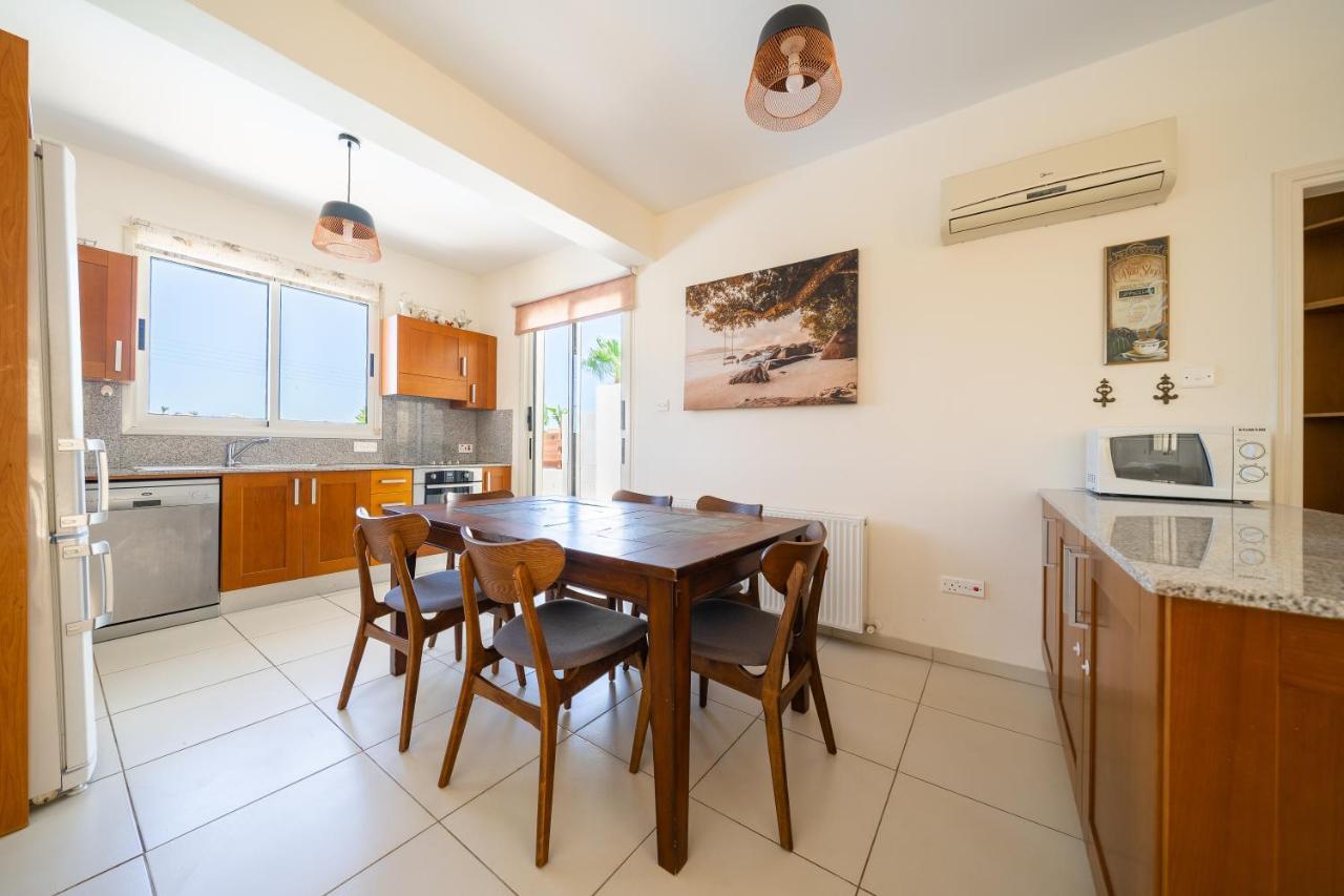 Atlantica 4 Bedroom Villa Near The Beach Protaras Luaran gambar