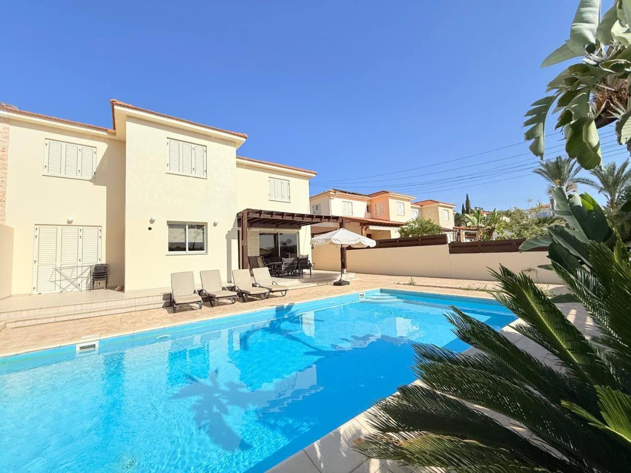 Atlantica 4 Bedroom Villa Near The Beach Protaras Luaran gambar